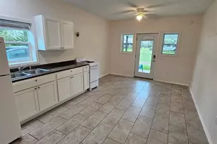 9775 N Loop Rd, Pensacola, FL 32507 - Photo 2