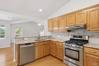 7982 Castle Pointe Way, Pensacola, FL 32506 - Photo 16