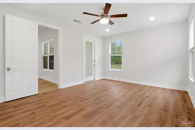 8016 Majestic Cypress Dr, Milton, FL 32583 - Photo 16