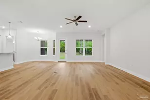 8016 Majestic Cypress Dr, Milton, FL 32583 - Photo 8