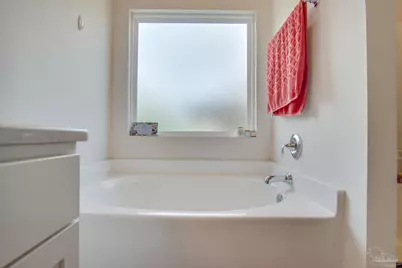 229 Camellia Dr, Pensacola, FL 32533 - Photo 18