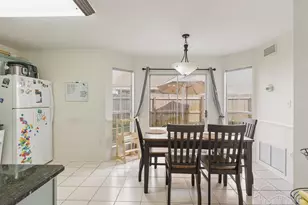 446 Sandy Ridge Cir, Mary Esther, FL 32569 - Photo 10