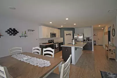 9439 Lutoo Ln, Pensacola, FL 32526 - Photo 2