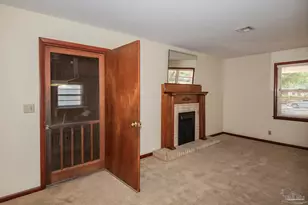 6111 Confederate Dr, Pensacola, FL 32503 - Photo 48