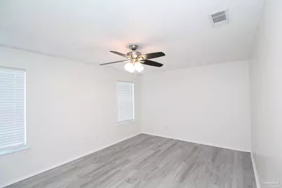 2432 Gulf Breeze Ave, Pensacola, FL 32507 - Photo 12