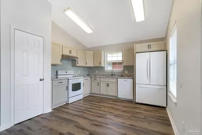 28 Easton St, Cantonment, FL 32533 - Photo 6