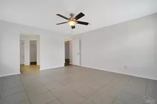 28 Easton St, Cantonment, FL 32533 - Photo 8