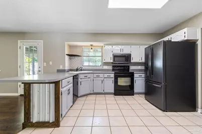 6059 Gillette Dr, Milton, FL 32570 - Photo 8