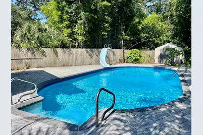 205 Florida Ave, Gulf Breeze, FL 32561 - Photo 2