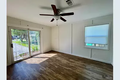 205 Florida Ave, Gulf Breeze, FL 32561 - Photo 20