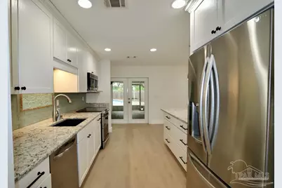 205 Florida Ave, Gulf Breeze, FL 32561 - Photo 8