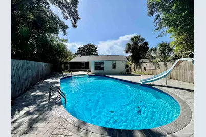 205 Florida Ave, Gulf Breeze, FL 32561 - Photo 38