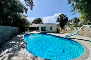 205 Florida Ave, Gulf Breeze, FL 32561 - Photo 38