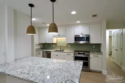 205 Florida Ave, Gulf Breeze, FL 32561 - Photo 6