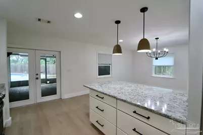 205 Florida Ave, Gulf Breeze, FL 32561 - Photo 10