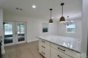 205 Florida Ave, Gulf Breeze, FL 32561 - Photo 10