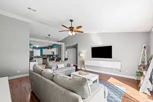 817 Binnacle Pl, Pensacola, FL 32507 - Photo 4