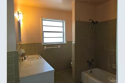 1402 E Leonard St, Pensacola, FL 32503 - Photo 14