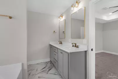 7973 Twin Lake Dr, Milton, FL 32583 - Photo 10