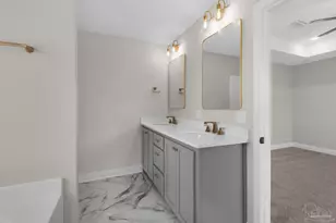 7973 Twin Lake Dr, Milton, FL 32583 - Photo 10