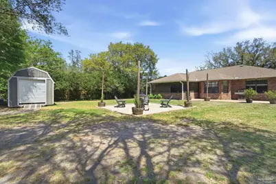 2569 Cypress Point Cir, Navarre, FL 32566 - Photo 4