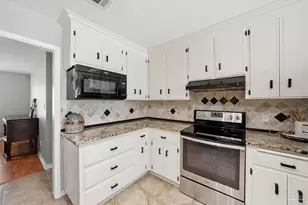 2569 Cypress Point Cir, Navarre, FL 32566 - Photo 16