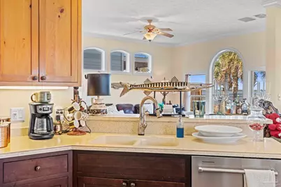 5460 N Shore Rd, Pensacola, FL 32507 - Photo 14