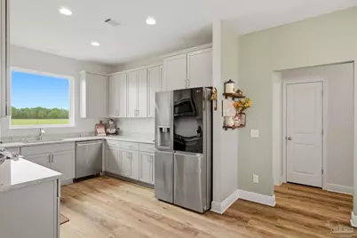 9235 Salter Rd, Pace, FL 32571 - Photo 10