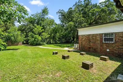 1000 W Lee St, Pensacola, FL 32501 - Photo 36