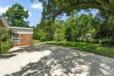 1000 W Lee St, Pensacola, FL 32501 - Photo 40