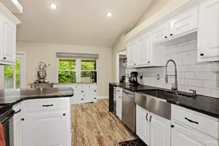 7878 Lola Cir, Navarre, FL 32566 - Photo 10