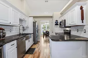 7878 Lola Cir, Navarre, FL 32566 - Photo 2