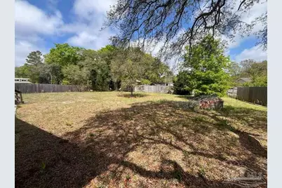 7540 Blackjack Cir, Navarre, FL 32566 - Photo 8