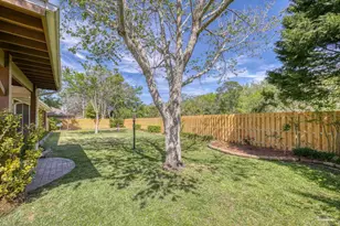 1648 Woodlawn Way, Gulf Breeze, FL 32563 - Photo 24