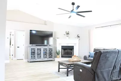 4245 Frasier Ln, Pace, FL 32571 - Photo 14