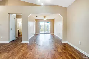 2060 Cambridge Cir, Pensacola, FL 32514 - Photo 8