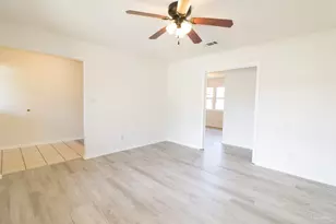 6945 Falcon Dr, Pensacola, FL 32526 - Photo 4