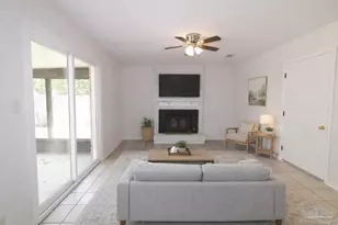 6945 Falcon Dr, Pensacola, FL 32526 - Photo 16