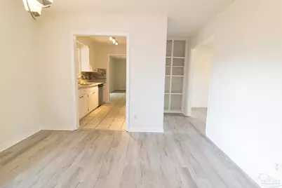 6945 Falcon Dr, Pensacola, FL 32526 - Photo 8