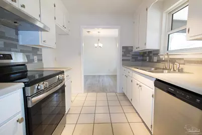 6945 Falcon Dr, Pensacola, FL 32526 - Photo 14