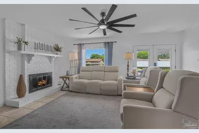 1044 Aquamarine Dr, Gulf Breeze, FL 32563 - Photo 36