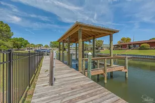 1044 Aquamarine Dr, Gulf Breeze, FL 32563 - Photo 60