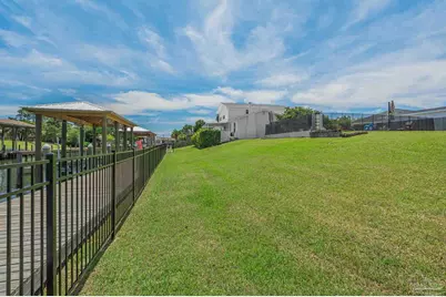 1044 Aquamarine Dr, Gulf Breeze, FL 32563 - Photo 62