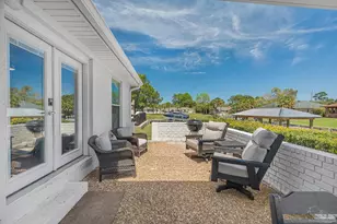 1044 Aquamarine Dr, Gulf Breeze, FL 32563 - Photo 56