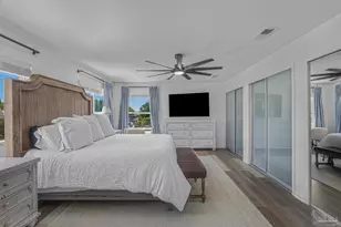 1044 Aquamarine Dr, Gulf Breeze, FL 32563 - Photo 48