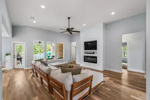 3202 Cornell Dr, Gulf Breeze, FL 32563 - Photo 14