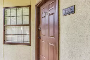 126 Baybridge Dr, Gulf Breeze, FL 32561 - Photo 4