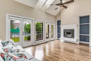 126 Baybridge Dr, Gulf Breeze, FL 32561 - Photo 10