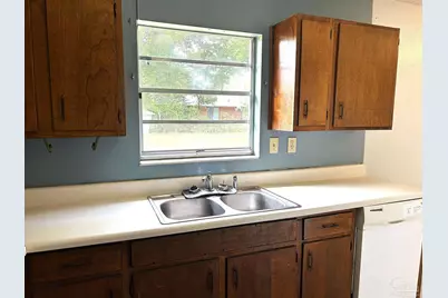 232 Broussard St, Pensacola, FL 32505 - Photo 8