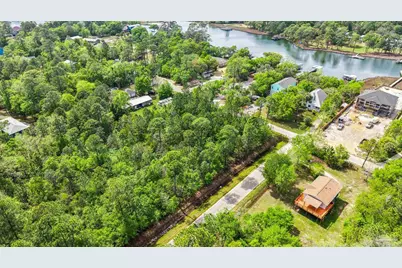 Tanbark Dr, Milton, FL 32583 - Photo 10